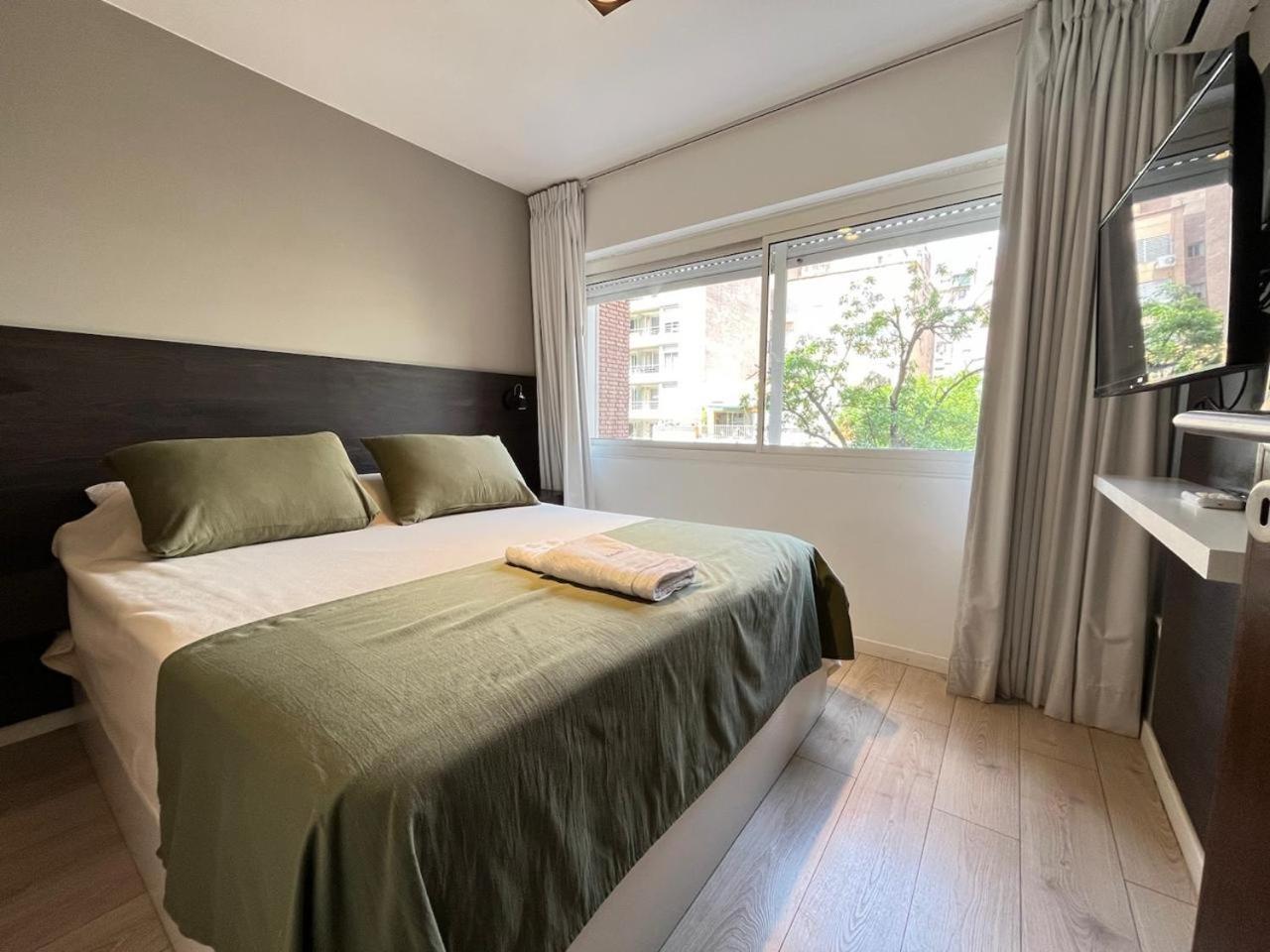 Departamento Completo En Zona Principal De La Ciudad, Buen Pastor, Plaza Espana, Patio Olmos * Córdoba